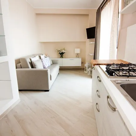 Sparviero Luxury Suites 호텔 *